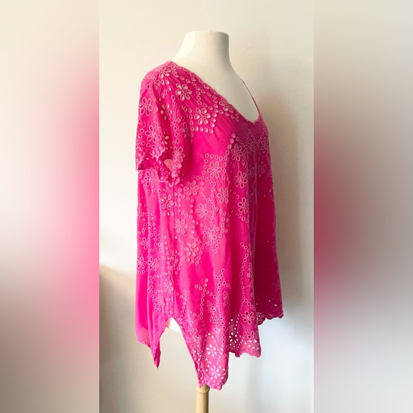 JOHNNY WAS FUCHSIA EYELET BOHEMIAN TUNIC TOP SIZE MEDIUM - Picture 9 of 11